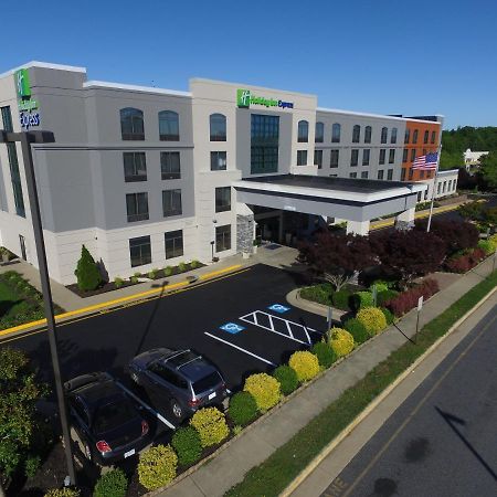 Holiday Inn Express Quantico - Stafford, An Ihg Hotel Ngoại thất bức ảnh