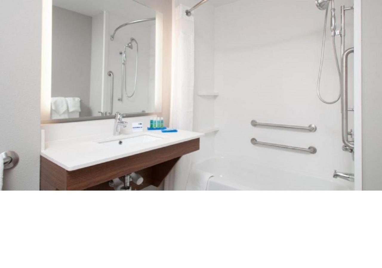 Holiday Inn Express Quantico - Stafford, An Ihg Hotel Ngoại thất bức ảnh